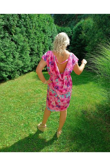 Dámské luxusní růžové šaty s výstřihem na zádech Leila značky Lola Bianka