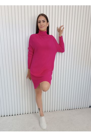 Dámské pohodlné pletené šaty Sofie s jemným rolákem a nadčasovým střihem, italského stylu