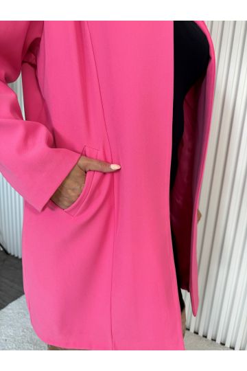 Dámské prodloužené elegantní sako Lizzie bez límce s kapsami a kovovým zapínáním