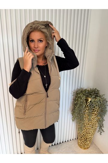 Dámská zateplená zimní vesta Rita s kapucí v mokka barvě