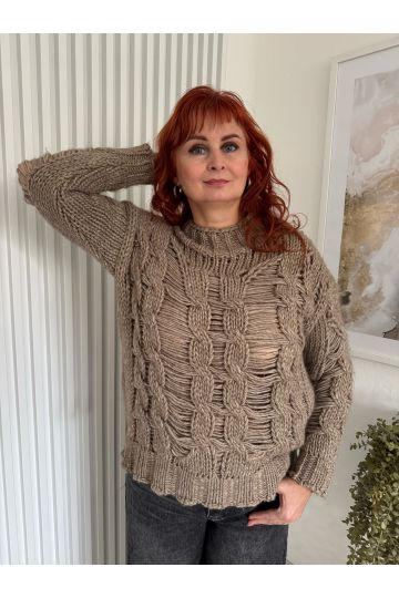 Dámský hrubý svetr Karla s efektem padajících ok, hnědý, plastický pletený vzor