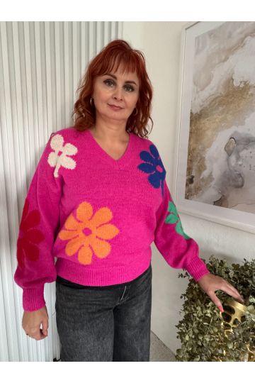 Dámský růžový svetr s barevnými květinami – veselý pletený kousek pro podzim a zimu