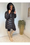Dámská lesklá zimní bunda Lea s kapucí a kožešinou v elegantní černé barvě