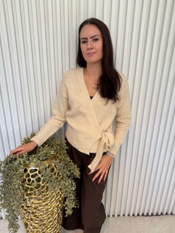 Dámský zavinovací pletený svetr Justýna, hřejivý a stylový kousek