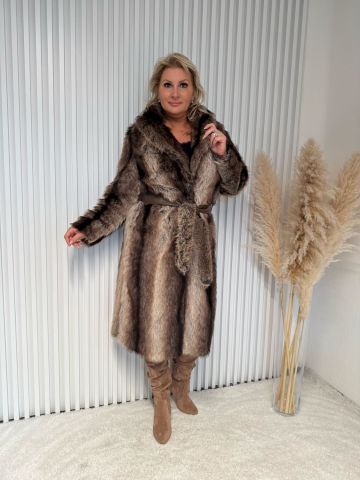 Dámský dlouhý kožich Lidie II. v hnědých odstínech s elegantním límcem