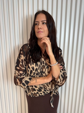 Dámská halenka s vázáním v pase, se zvířecím vzorem