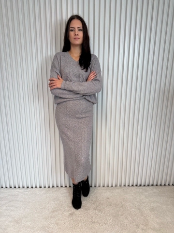 Dámský pletený komplet, se sukní ve dvou barvách