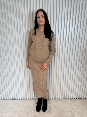 Dámský pletený komplet, se sukní ve dvou barvách