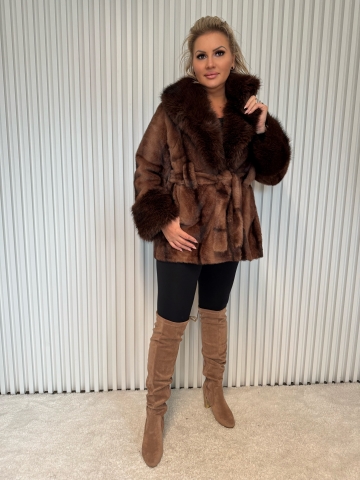 Dámský hnědý luxusní kožich Markéta