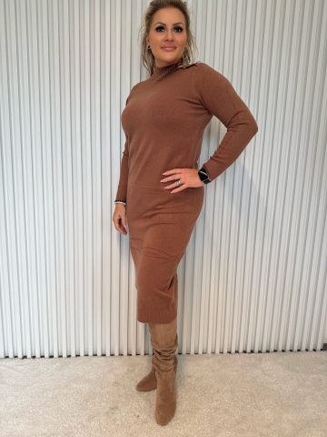 Dámské dlouhé úpletové šaty Reha v různých barvách