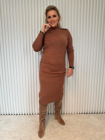 Dámské dlouhé úpletové šaty Reha v různých barvách