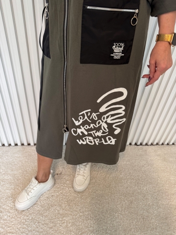 Dámský stylový komplet se sukní v khaki barvě