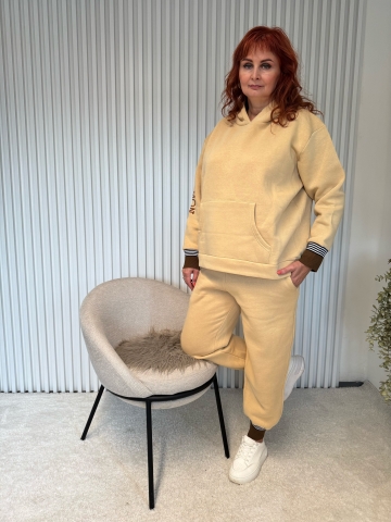 Dámská zateplená tepláková souprava pro baculky s kapucí