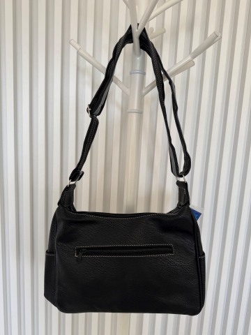 Dámská crossbody kabelka s posuvným popruhem, černé barvy