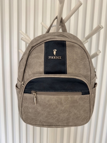 Dámský batoh v šedé barvě s modrými detaily