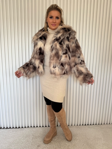 Dámský luxusní krátký kožich Teddy vícebarevný v kombinaci s bílou, hnědou, šedou a černou barvou