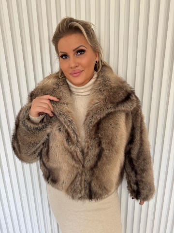 Dámský světle hnědý kožich do pasu z umělé kožešiny