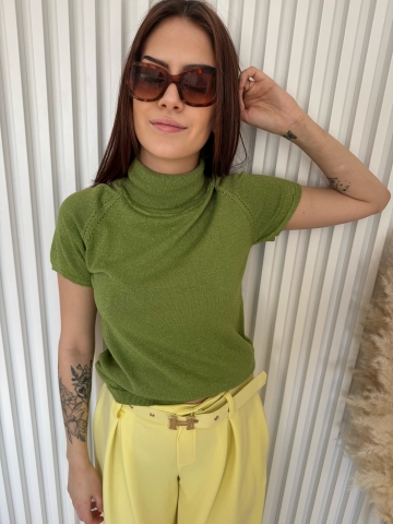 Dámský zelený rolákový elastický svetr s krátkým rukávem Aurelie