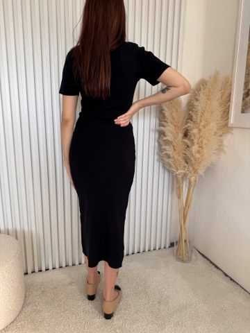 Dámské dlouhé černé elastické šaty Nina s kapsami a ozdobnou vázačkou v pase