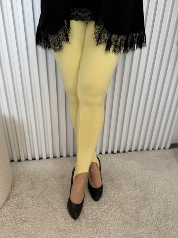 Dámské elegantní legíny kaliopky Pedro v žluté barvě na pásek pod chodidlem
