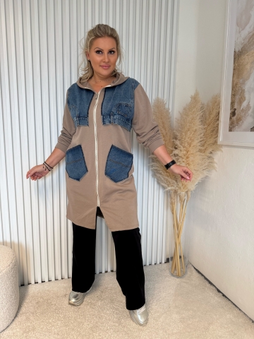 Dámský dlouhý mikinový mokka kabát Vista v kombinaci s riflovinou