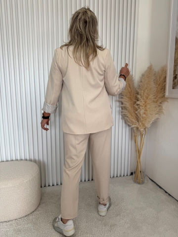 Dámský elegantní kalhotový kostým Dejna béžový