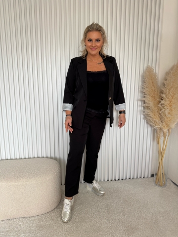 Dámský elegantní kalhotový kostým Dejna černý