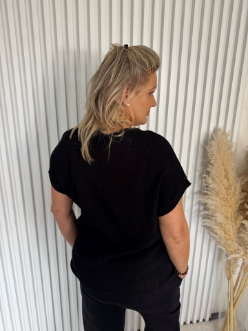 Dámská černá halenka Flow Paparazzi Fashion  s aplikací květiny