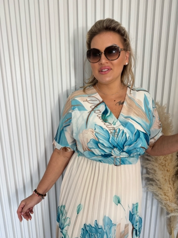 Dámské dlouhé modré šaty Liliana s opaskem a plisováním značky Paparazzi Fashion