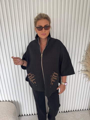Dámské luxusní oversize pončo Míša značky Paparazzi Fashion v černé barvě