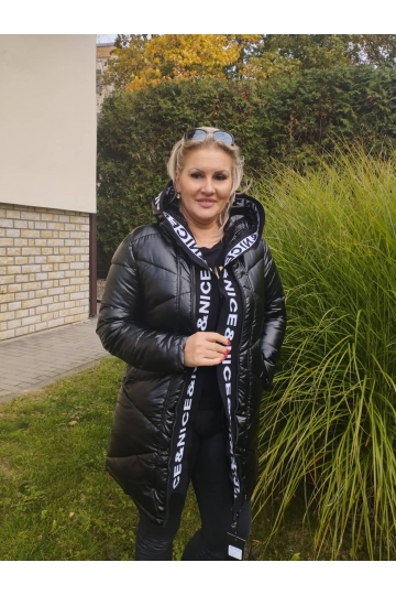 Dámská černá zimní bunda Massimo s kapucí